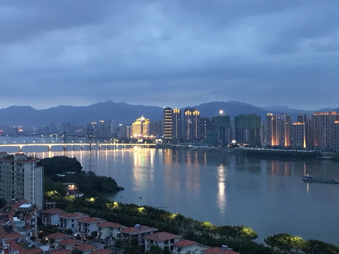 清城天气预报20天查询