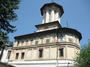 勒姆尼库沃尔恰